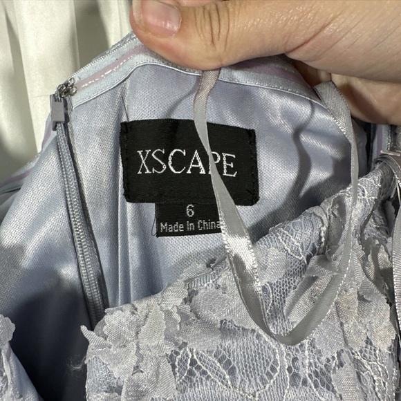 NEW $298 XSCAPE [ 6 ] Off Shoulder‎ Long Sleeve Lace Trumpet Gown in Grey - Picture 12 of 13